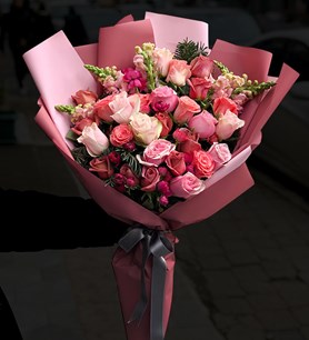 renkli gül buketi, tasarım gül buketi, kız isteme çiçeği